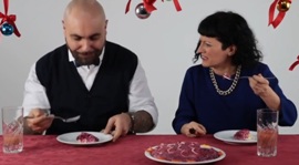 Итальянцы пробуют русскую еду
